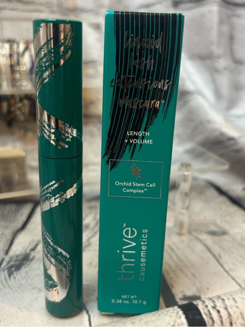 thrive causemetics Liquid Lash Extensions Mascara in Brynn- Black